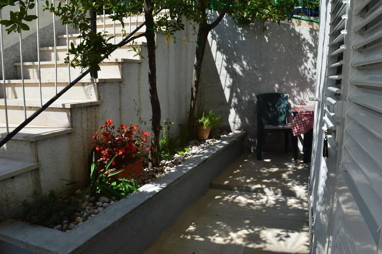 Rooms & Apartments Kvasic Krk Island