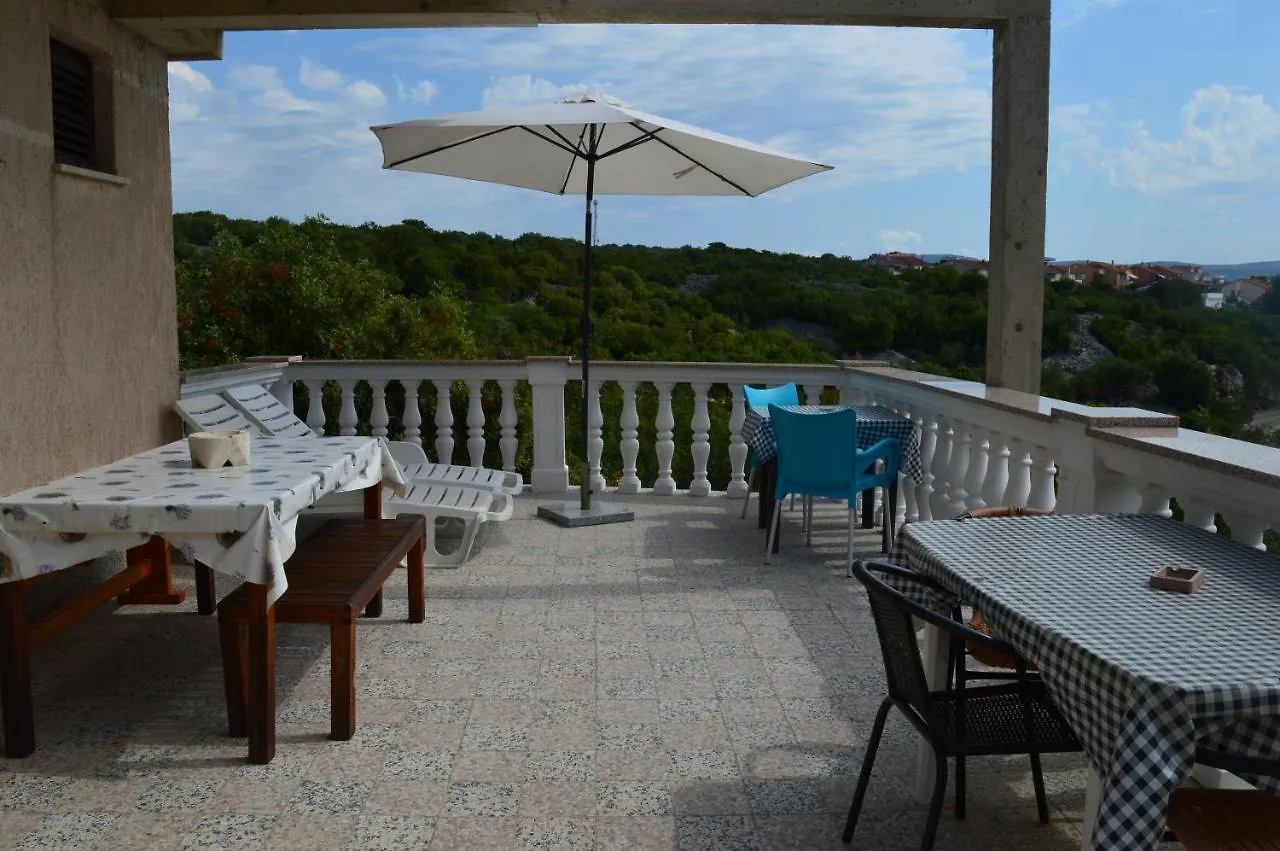 Rooms & Apartments Kvasic Krk Island Croatie